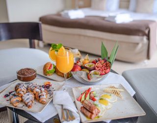 Отель "Bridge Family" / "Бридж Фэмили"