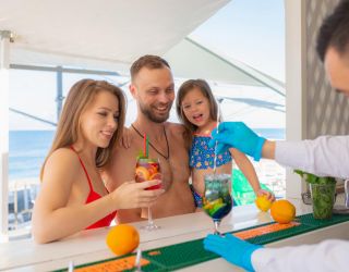 Отель "Bridge Family" / "Бридж Фэмили"