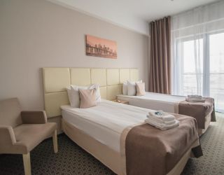 Отель "Bridge Family" / "Бридж Фэмили"