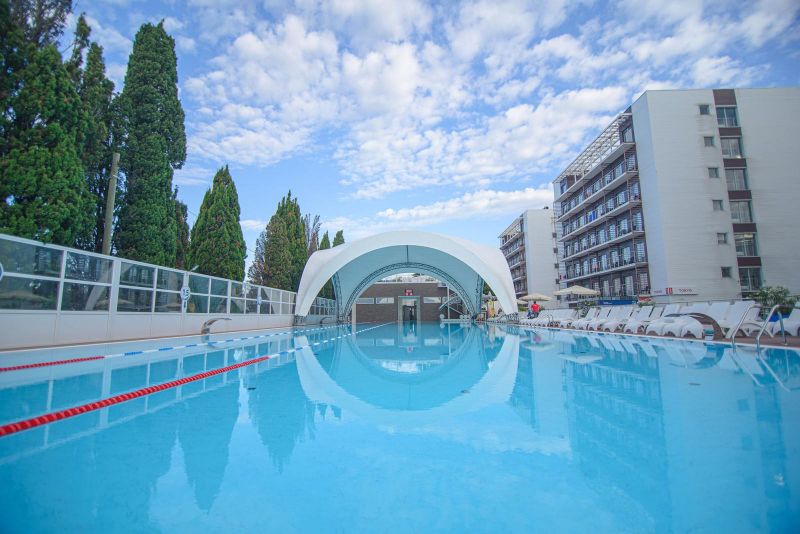 Отель "Bridge Family" / "Бридж Фэмили"