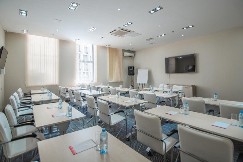 Отель "Bridge Family" / "Бридж Фэмили"